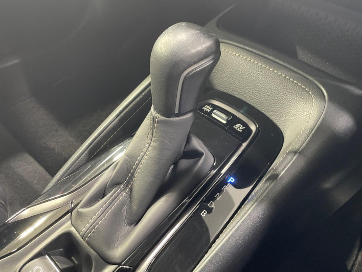 2019 Toyota Corolla Touring 6AA-ZWE211W (UW-69f067cfb5551)[14]