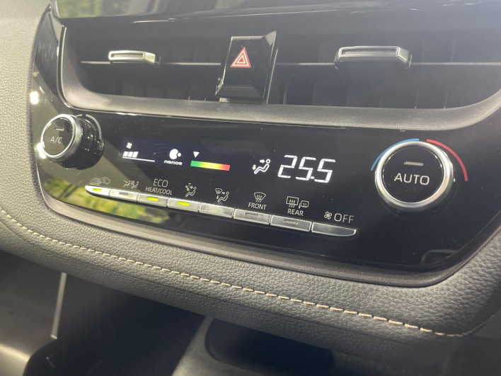 2019 Toyota Corolla Touring 6AA-ZWE211W (UW-69f067cfb5551)[9]