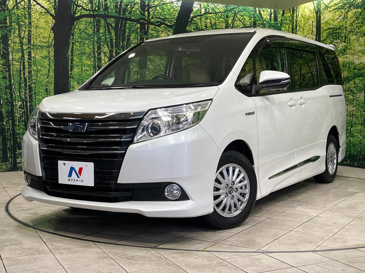 2014 Toyota Noah DAA-ZWR80G