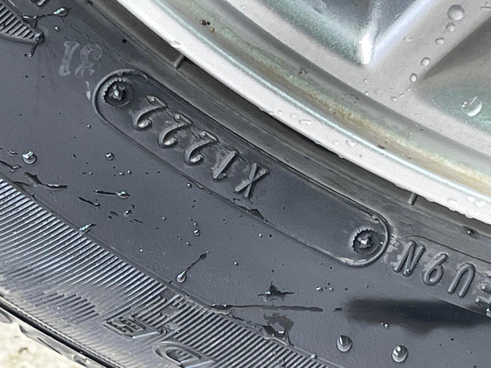 2014 Toyota Noah DAA-ZWR80G (UW-69f067d05a2a3)[8]