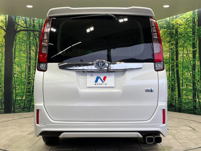 2014 Toyota Noah DAA-ZWR80G (UW-69f067d05a2a3)[29]