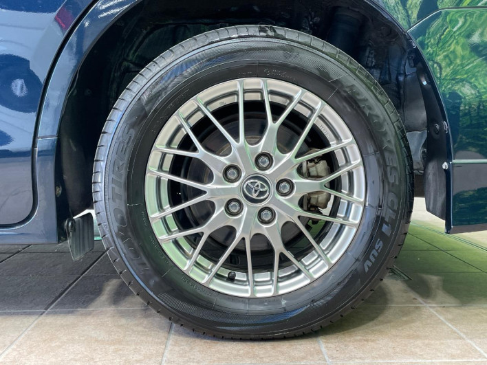 2015 Toyota Voxy DAA-ZWR80G (UW-69f067d0a04a3)[8]