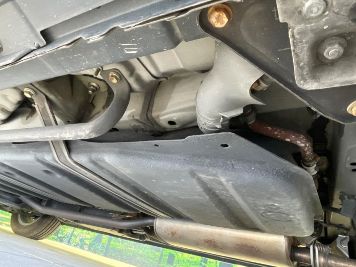 2015 Toyota Voxy DAA-ZWR80G (UW-69f067d0a04a3)[21]