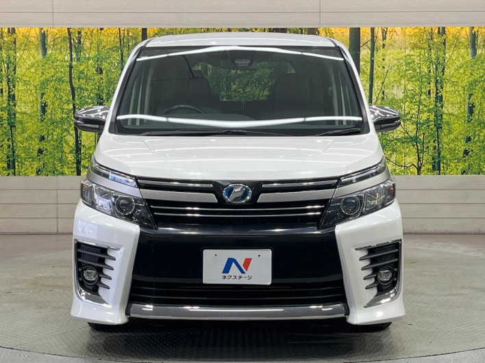 2017 Toyota Voxy DAA-ZWR80W (UW-69f067d189dda)[15]