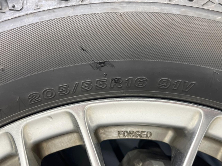 2017 Toyota Voxy DAA-ZWR80W (UW-69f067d189dda)[6]