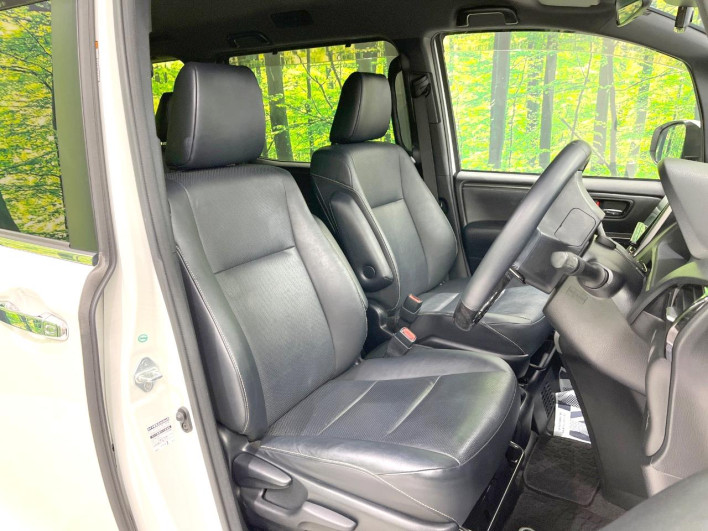 2017 Toyota Esquire DAA-ZWR80G (UW-69f067d22a516)[20]