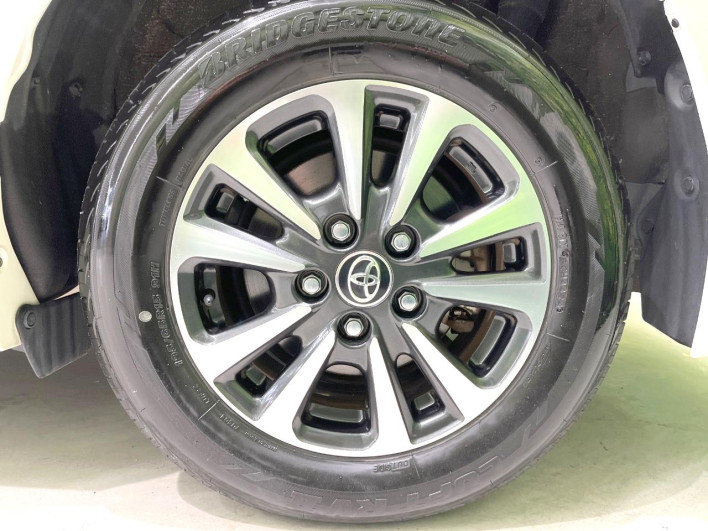 2017 Toyota Esquire DAA-ZWR80G (UW-69f067d22a516)[14]