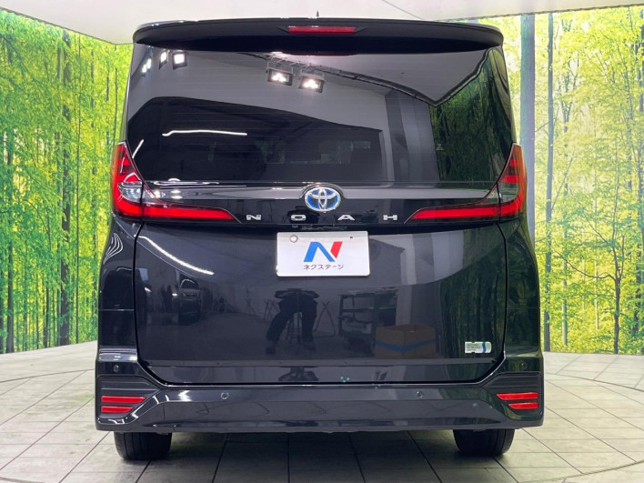 2022 Toyota Noah 6AA-ZWR90W (UW-69f067d2b064b)[9]