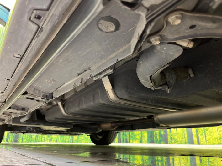 2022 Toyota Noah 6AA-ZWR90W (UW-69f067d2b064b)[25]