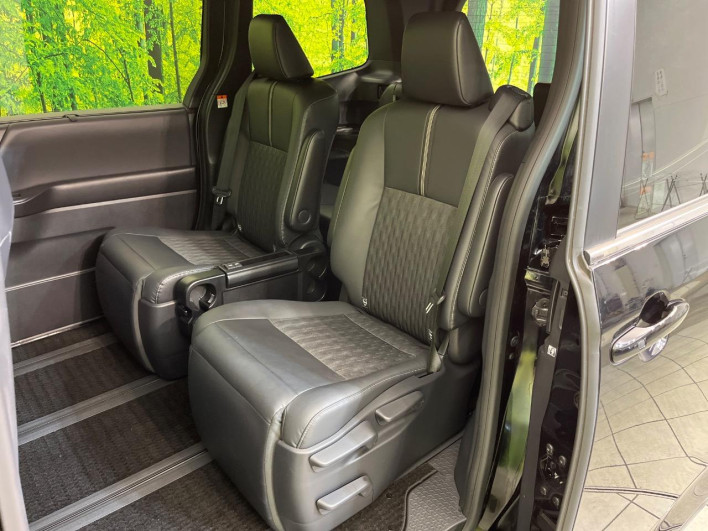 2022 Toyota Noah 6AA-ZWR90W (UW-69f067d2deeb6)[28]