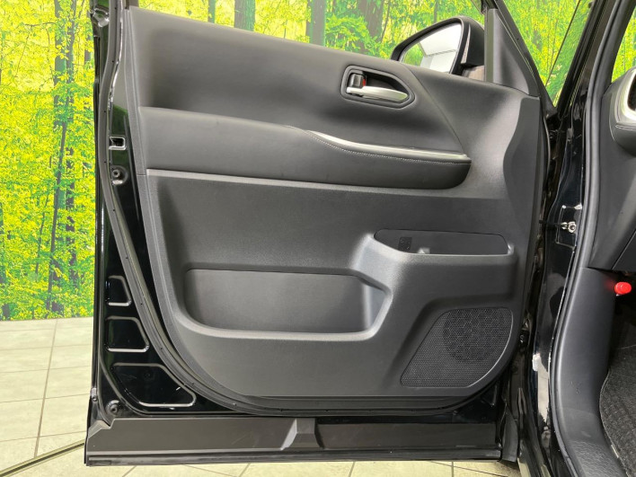 2022 Toyota Noah 6AA-ZWR90W (UW-69f067d2deeb6)[26]