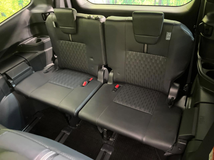 2022 Toyota Noah 6AA-ZWR90W (UW-69f067d2deeb6)[29]