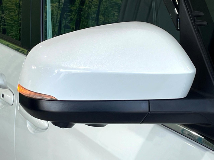 2022 Toyota Noah 6AA-ZWR90W (UW-69f067d3903d4)[27]