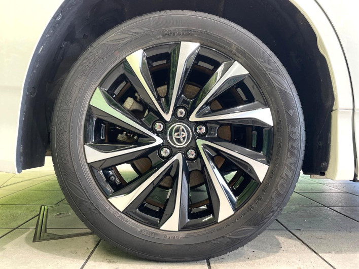 2022 Toyota Noah 6AA-ZWR90W (UW-69f067d3903d4)[25]