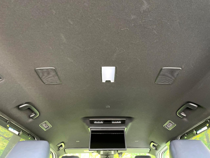 2022 Toyota Noah 6AA-ZWR90W (UW-69f067d3903d4)[16]