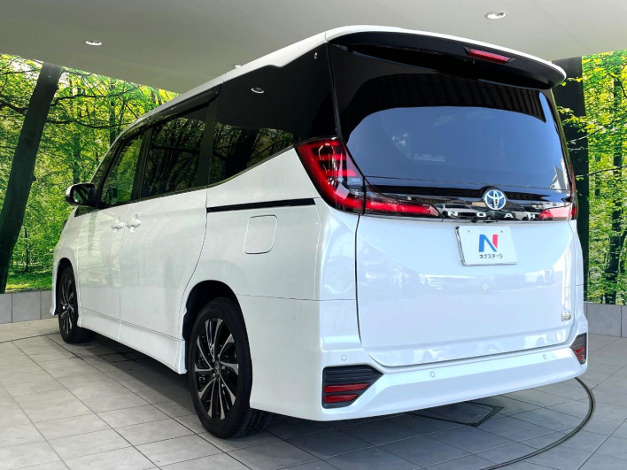 2022 Toyota Noah 6AA-ZWR90W (UW-69f067d3903d4)[8]