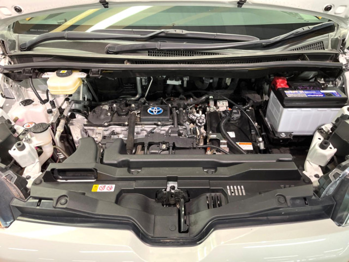 2022 Toyota Noah 6AA-ZWR90W (UW-69f067d475ea3)[14]