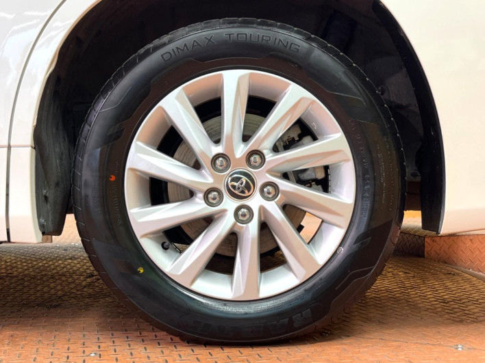 2022 Toyota Noah 6AA-ZWR90W (UW-69f067d475ea3)[18]