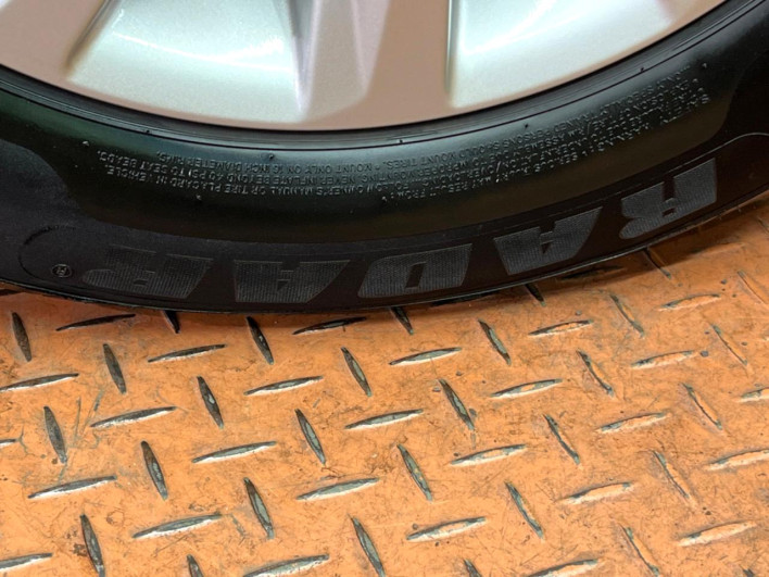 2022 Toyota Noah 6AA-ZWR90W (UW-69f067d475ea3)[20]