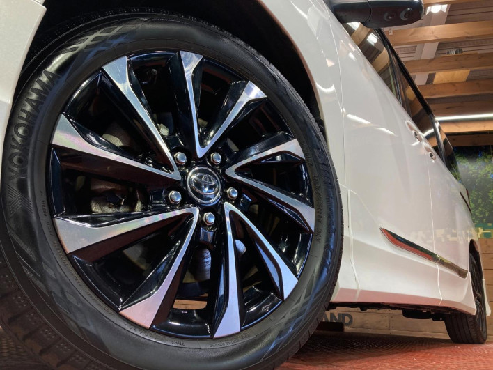 2023 Toyota Noah 6AA-ZWR90W (UW-69f067d4e18ea)[9]