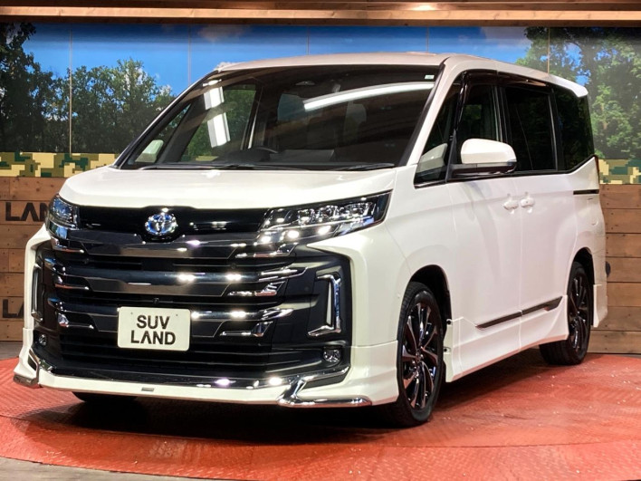 2023 Toyota Noah 6AA-ZWR90W (UW-69f067d4e18ea)[13]