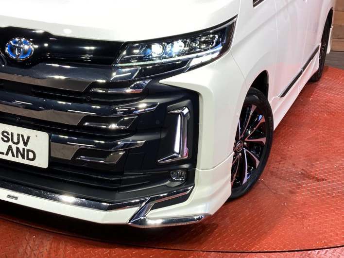 2023 Toyota Noah 6AA-ZWR90W (UW-69f067d4e18ea)[8]