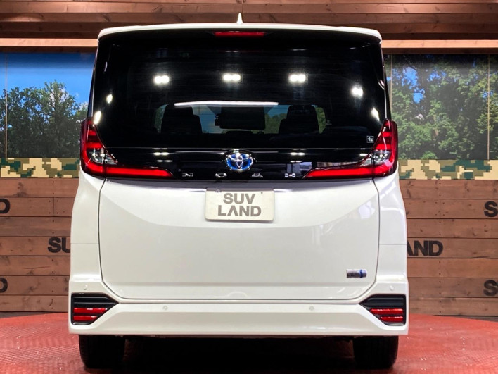 2023 Toyota Noah 6AA-ZWR90W (UW-69f067d50adb9)[23]