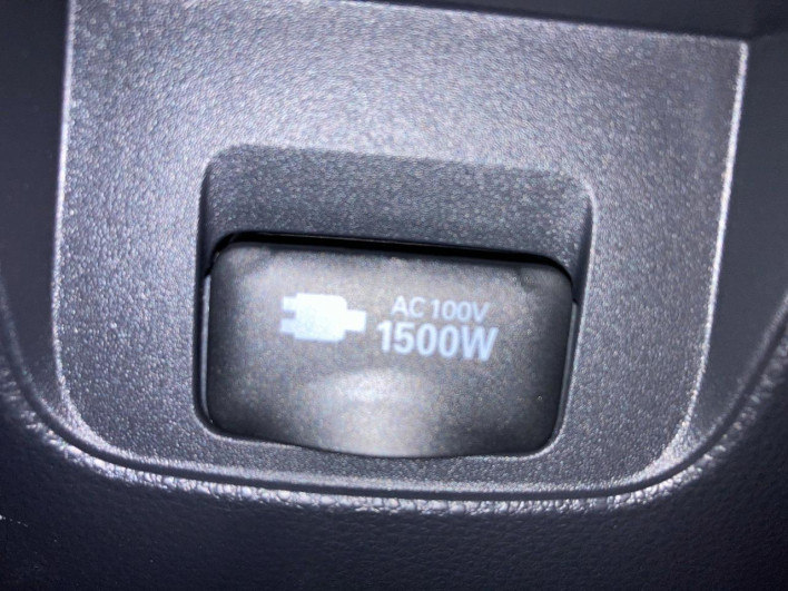 2023 Toyota Noah 6AA-ZWR90W (UW-69f067d50adb9)[14]