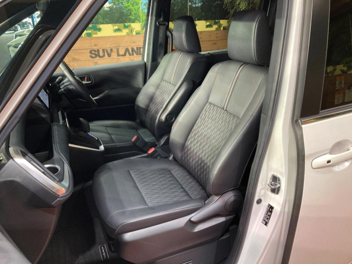 2023 Toyota Noah 6AA-ZWR90W (UW-69f067d50adb9)[18]