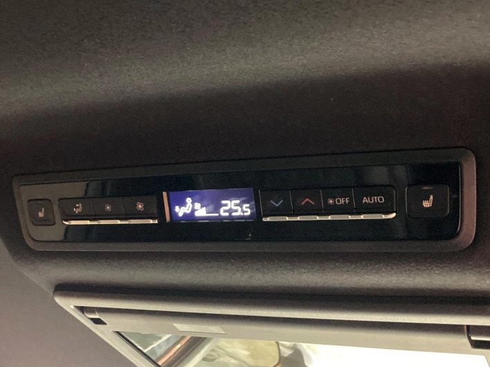 2023 Toyota Noah 6AA-ZWR90W (UW-69f067d50adb9)[15]