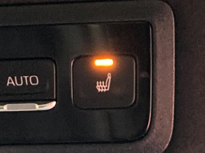 2023 Toyota Noah 6AA-ZWR90W (UW-69f067d50adb9)[16]