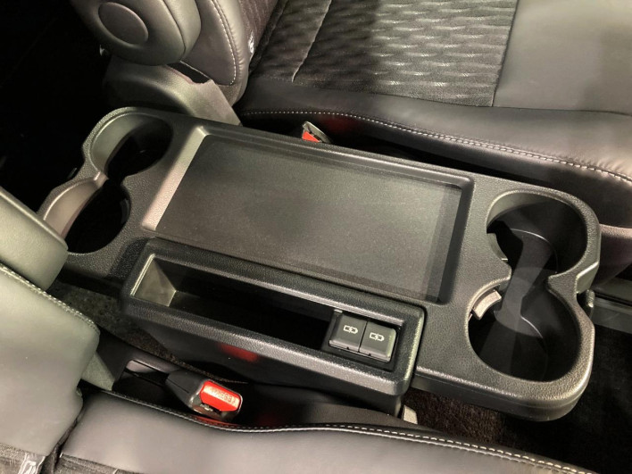 2023 Toyota Noah 6AA-ZWR90W (UW-69f067d50adb9)[12]