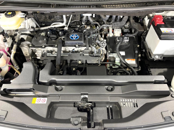 2024 Toyota Voxy 6AA-ZWR90W (UW-69f067d6a68ba)[4]