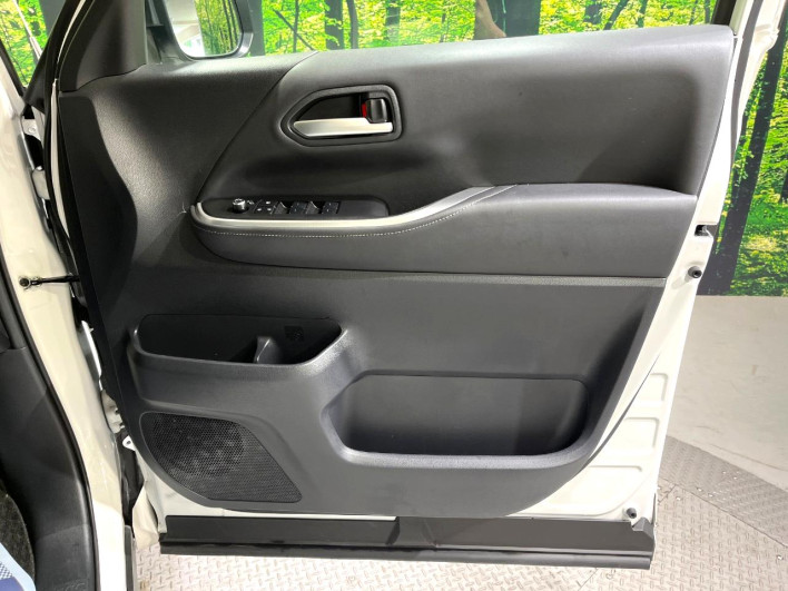 2024 Toyota Noah 6AA-ZWR90W (UW-69f067d6b97a8)[4]