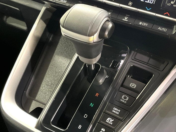 2024 Toyota Noah 6AA-ZWR90W (UW-69f067d6b97a8)[21]