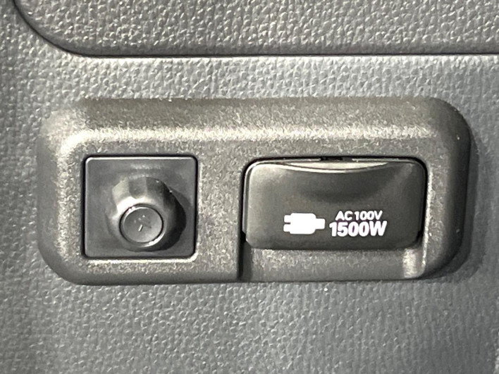 2024 Toyota Noah 6AA-ZWR90W (UW-69f067d74ae54)[14]