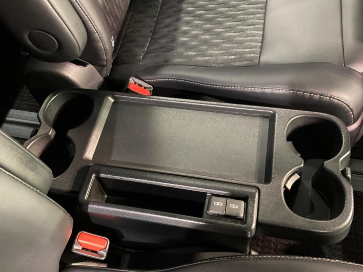 2025 Toyota Noah 6AA-ZWR90W (UW-69f067d7abf5a)[9]