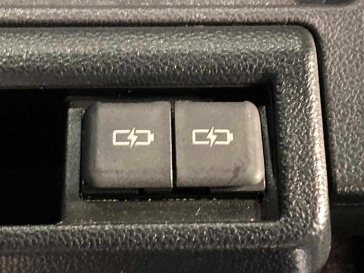 2025 Toyota Noah 6AA-ZWR90W (UW-69f067d7abf5a)[10]