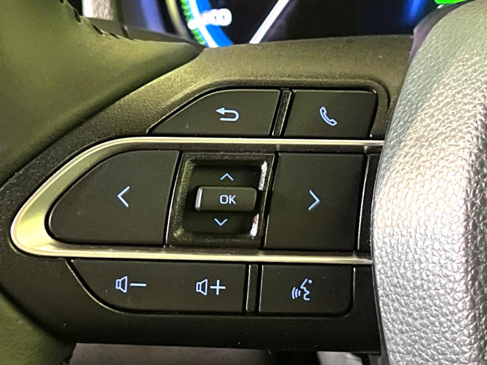 2025 Toyota Voxy 6AA-ZWR90W (UW-69f067d8dba93)[22]