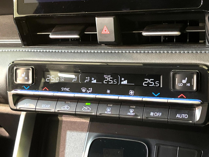 2025 Toyota Voxy 6AA-ZWR90W (UW-69f067d8dba93)[13]