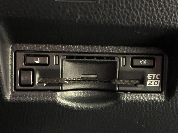 2025 Toyota Voxy 6AA-ZWR90W (UW-69f067d8dba93)[27]