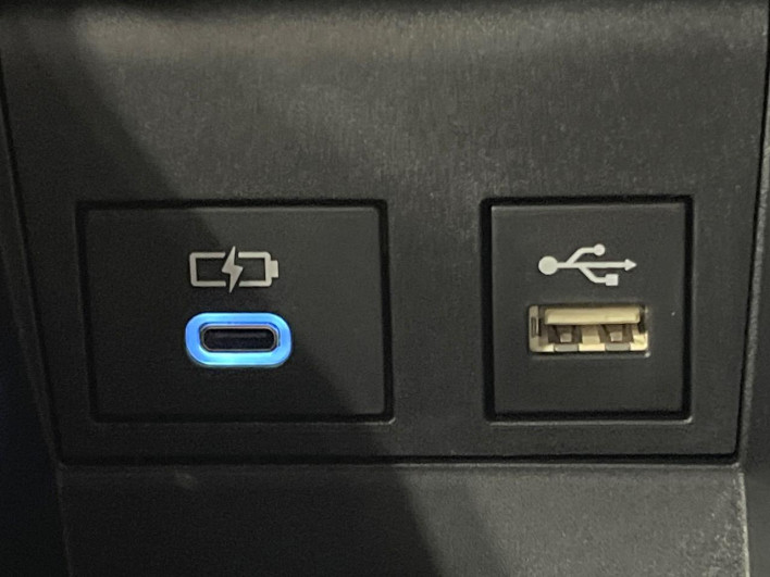 2026 Toyota Voxy 6AA-ZWR90W (UW-69f067d8dbabf)[26]