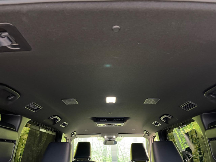 2022 Toyota Voxy 6AA-ZWR90W (UW-69f067d9646b7)[5]