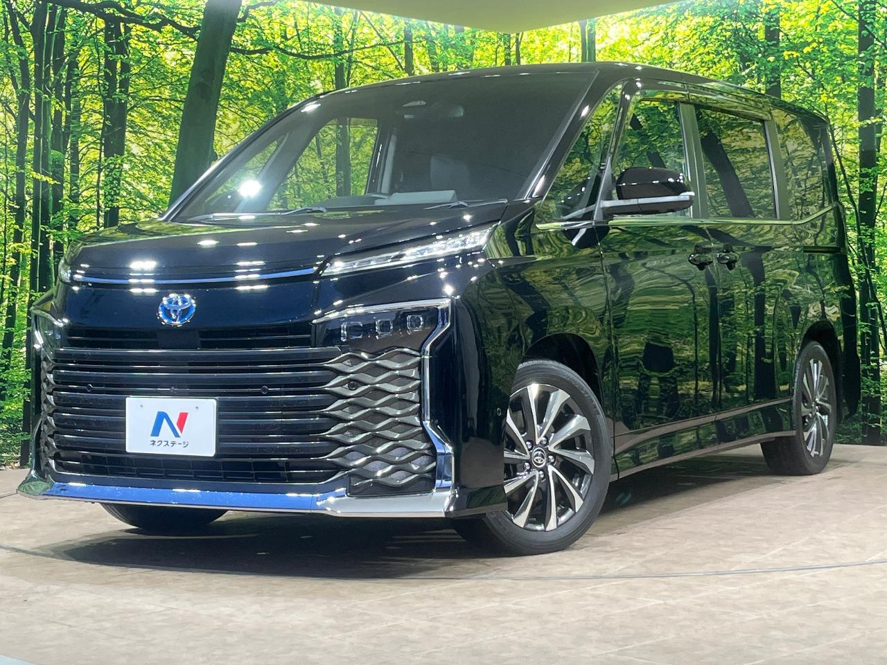 2022 Toyota Voxy 6AA-ZWR90W