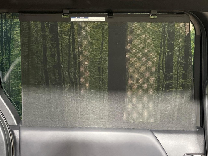 2022 Toyota Voxy 6AA-ZWR90W (UW-69f067d9646b7)[14]