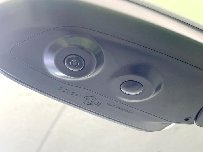 2025 Toyota Noah 6AA-ZWR90W (UW-69f067d9bb974)[9]