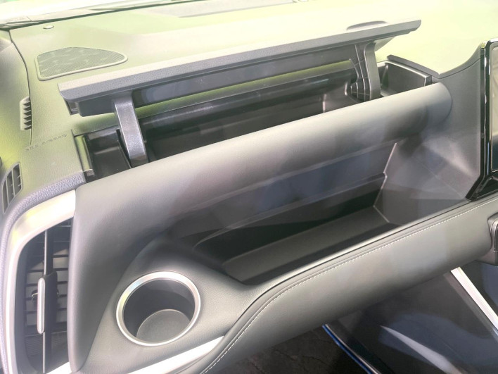 2025 Toyota Noah 6AA-ZWR90W (UW-69f067d9bb974)[5]