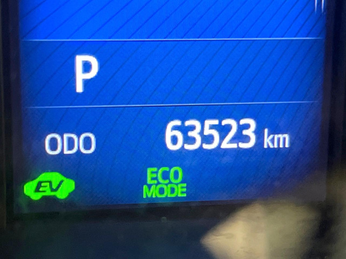 2017 Toyota C-HR DAA-ZYX10 (UW-69f067daa3220)[2]