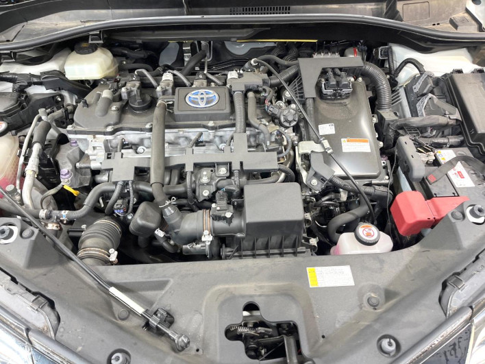 2017 Toyota C-HR DAA-ZYX10 (UW-69f067daa3220)[7]