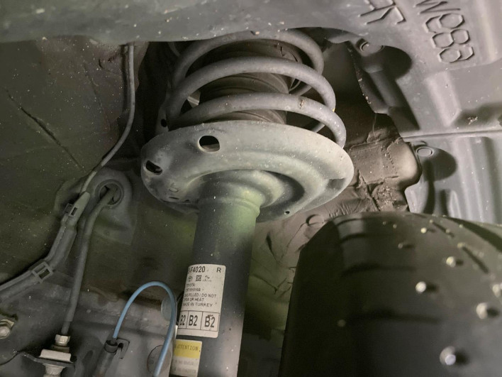 2017 Toyota C-HR DAA-ZYX10 (UW-69f067daa3220)[22]